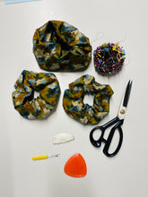 Load image into Gallery viewer, Make your own scrunchies