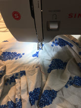 Load image into Gallery viewer, How to use a sewing machine